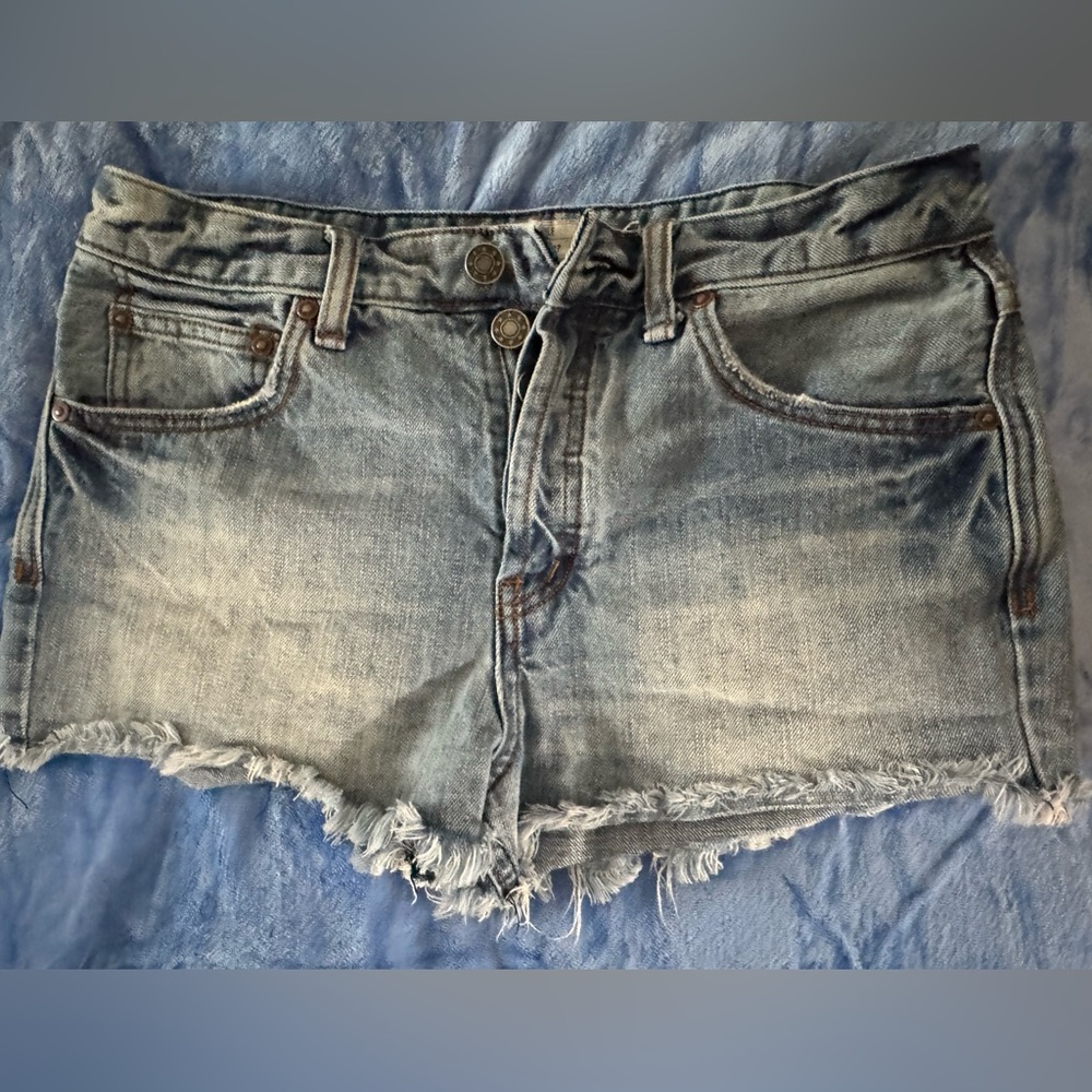 NWOT Free People Light Blue Frayed Jean Shorts